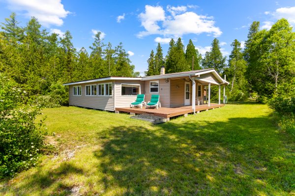 626 WARNER BAY ROAD
