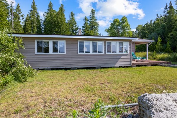 626 WARNER BAY ROAD