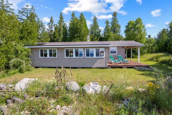 626 WARNER BAY ROAD