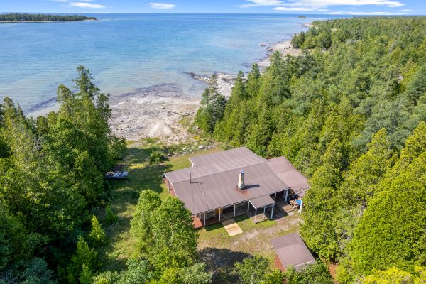 626 WARNER BAY ROAD