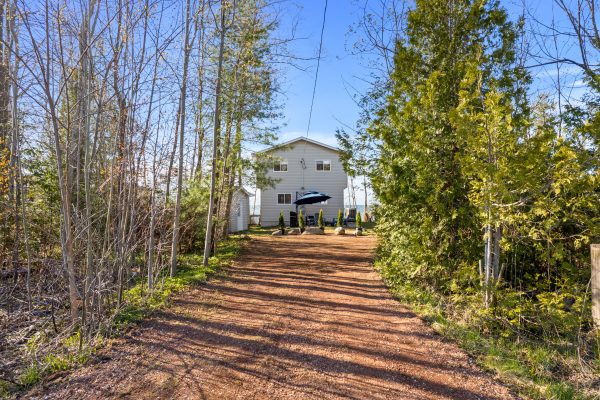 639 BRUCE ROAD 13