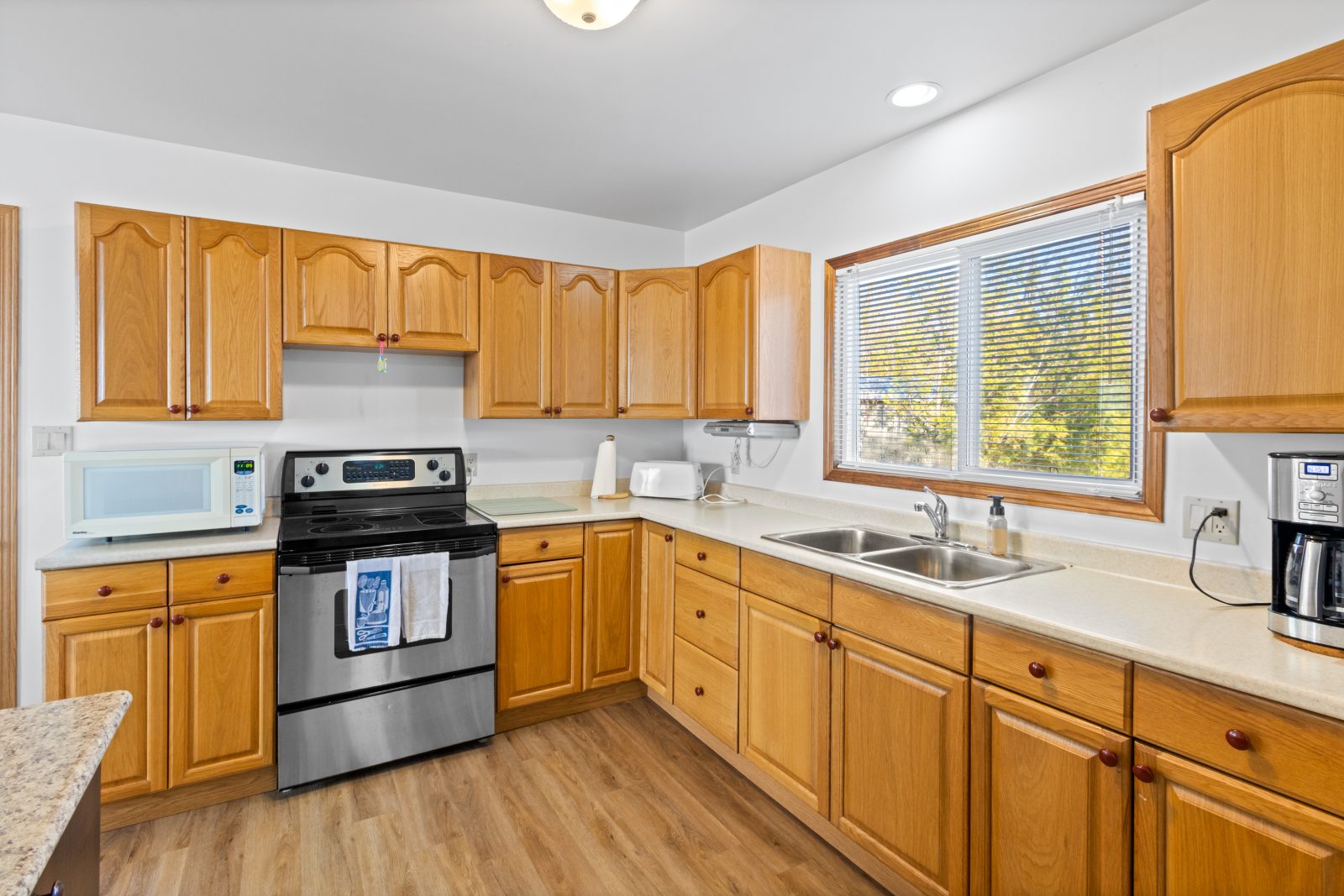 639 BRUCE ROAD 13