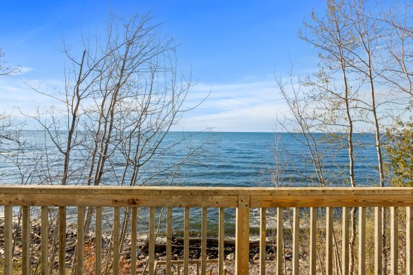 639 BRUCE ROAD 13