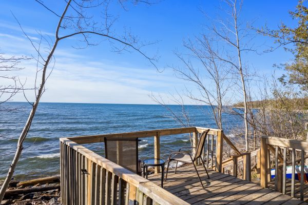 639 BRUCE ROAD 13