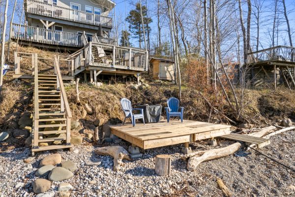 639 BRUCE ROAD 13