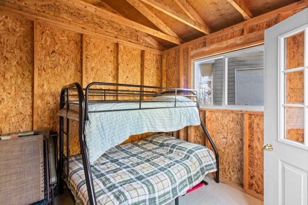 639 BRUCE ROAD 13