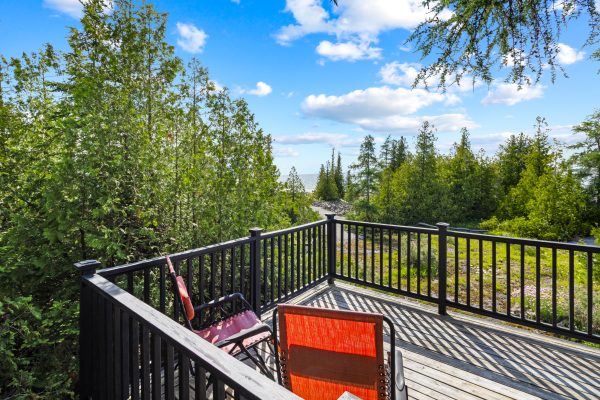 64 LARSEN COVE ROAD N