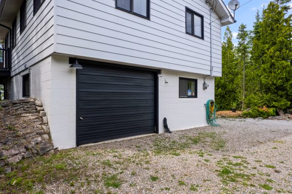 64 LARSEN COVE ROAD N
