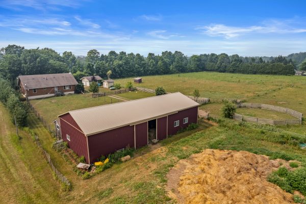 720472 20 SIDE ROAD