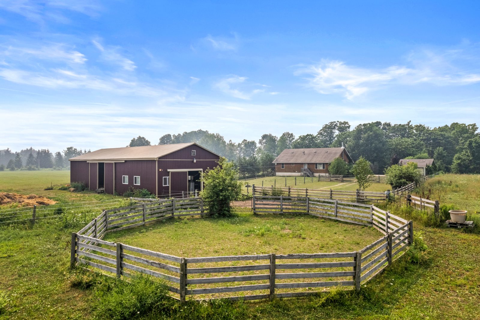 720472 20 SIDE ROAD