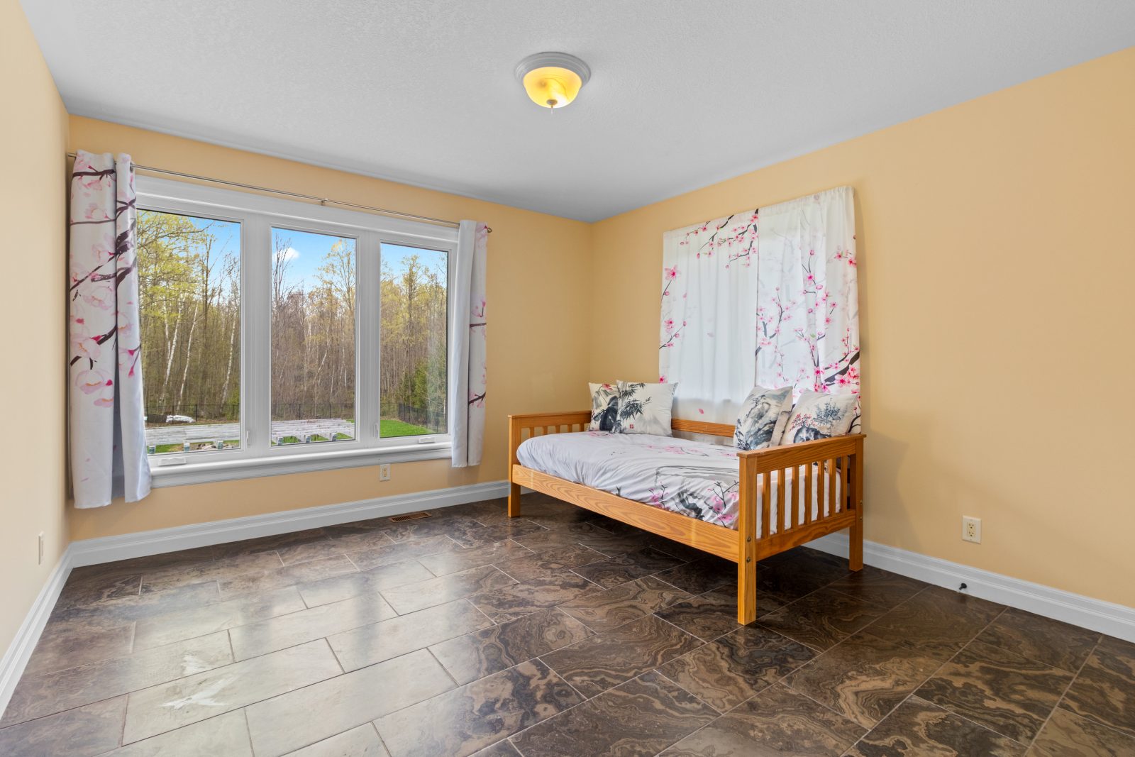 758335 GIRL GUIDE ROAD