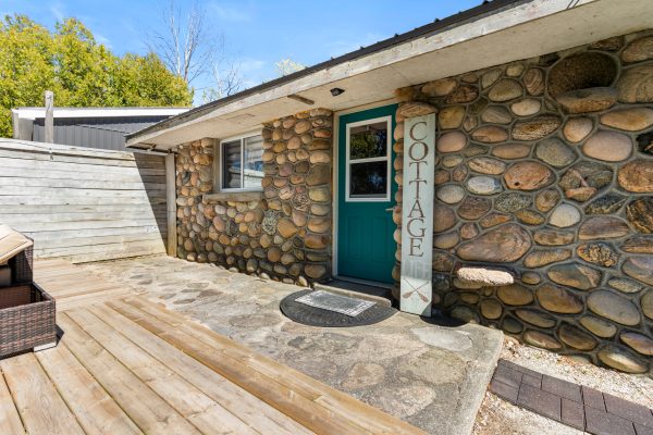 765 BRUCE ROAD 13 ROAD