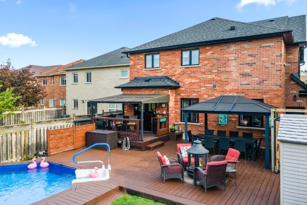 87 BONISTEL CRESCENT