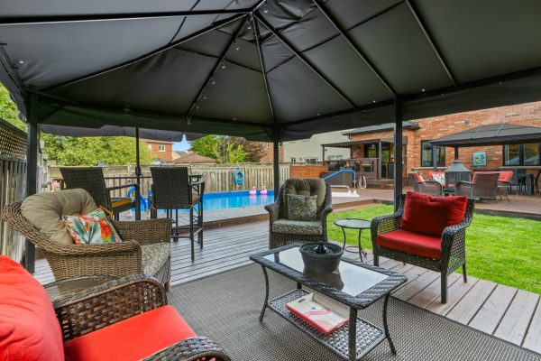 87 BONISTEL CRESCENT