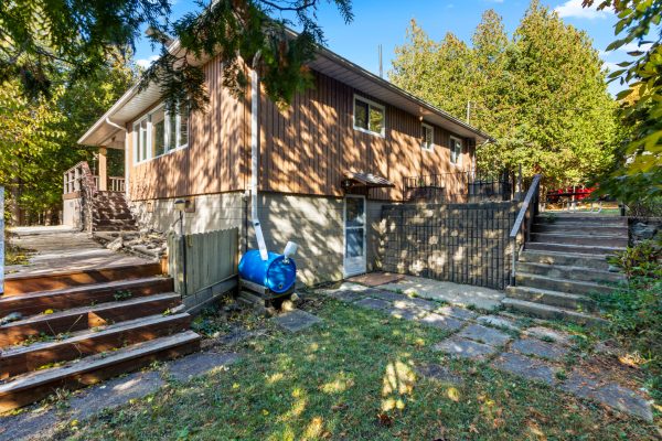948 DORCAS BAY RD