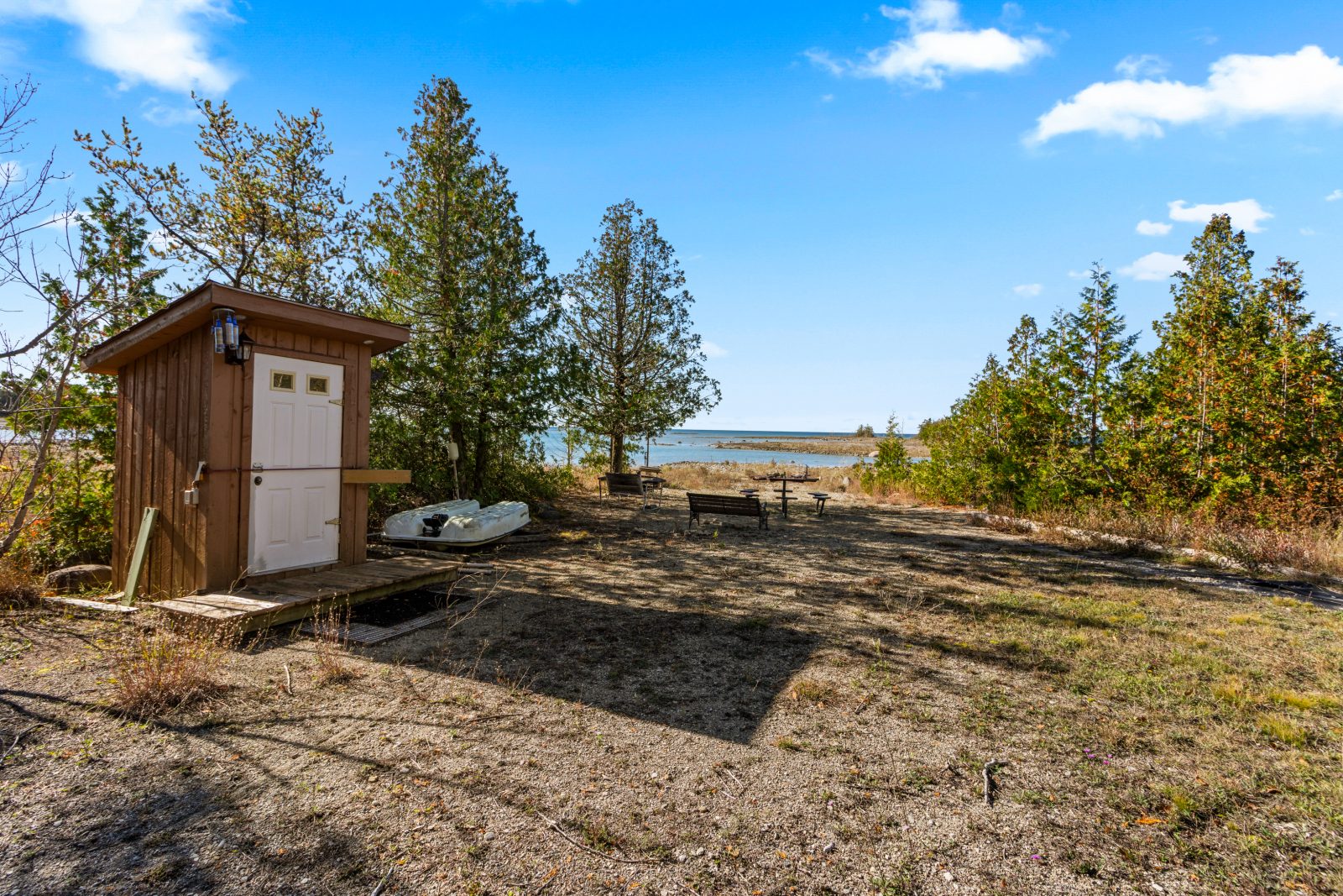 948 DORCAS BAY RD