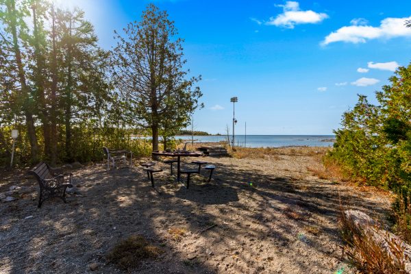 948 DORCAS BAY RD