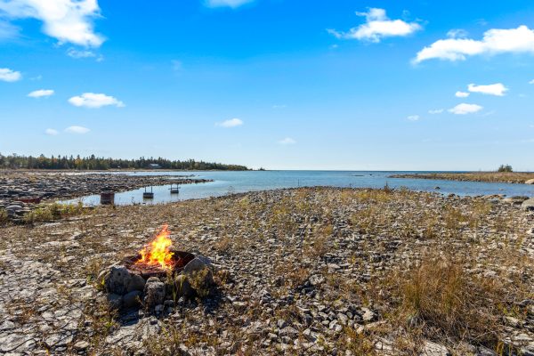 948 DORCAS BAY RD