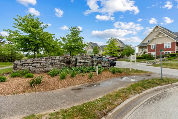122 - 125 FAIRWAY COURT