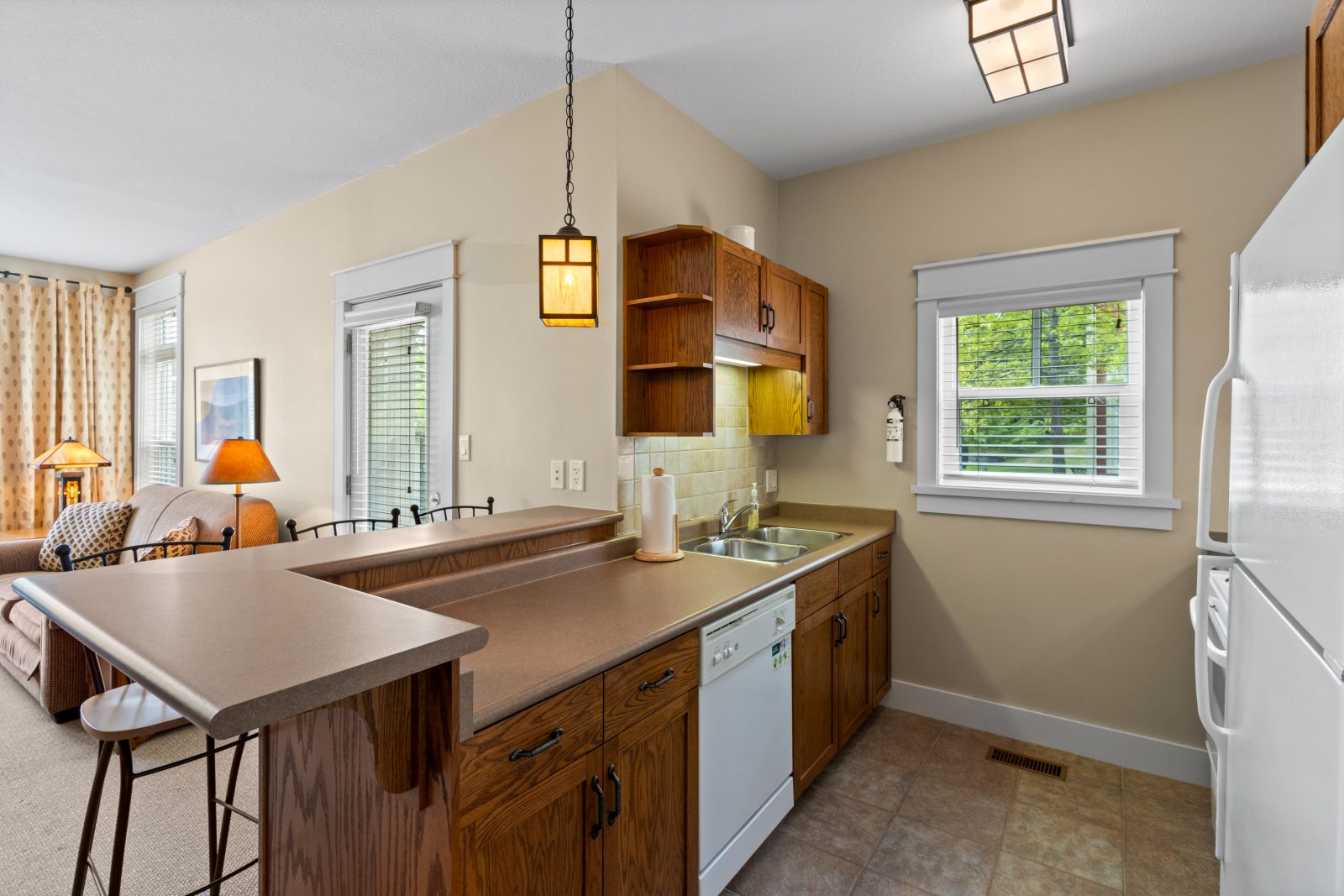 122 - 125 FAIRWAY COURT