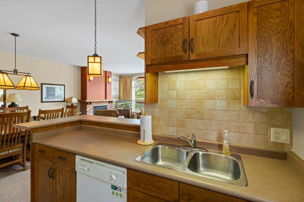 122 - 125 FAIRWAY COURT