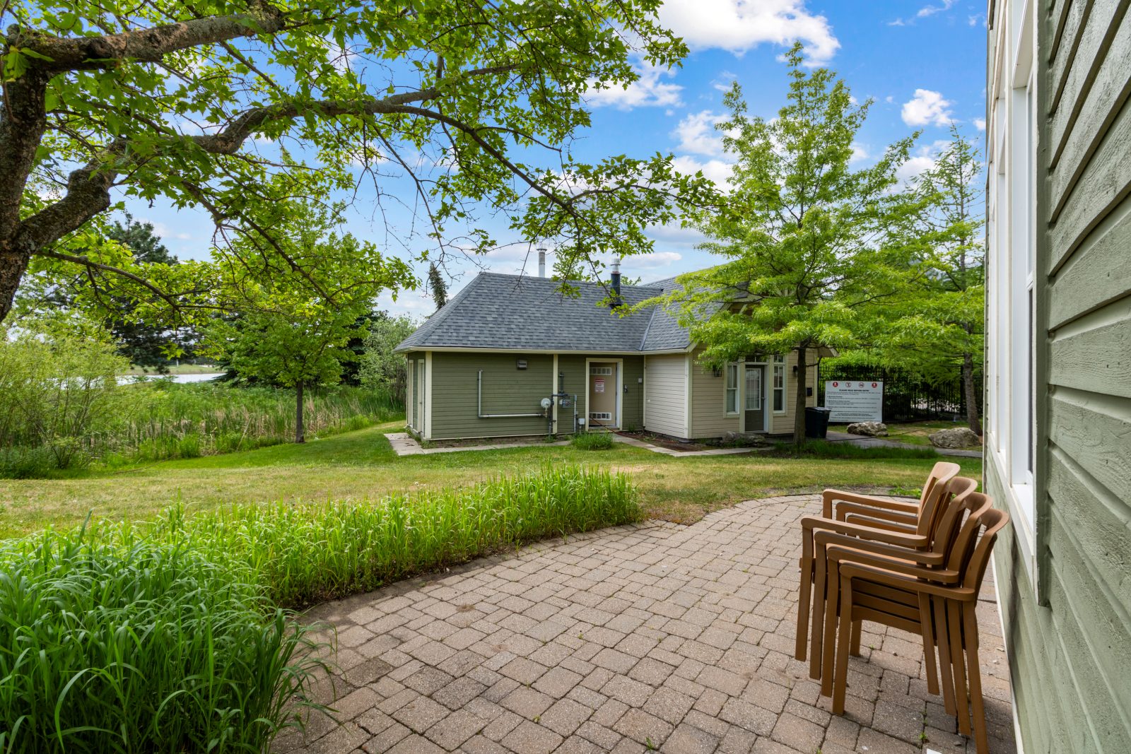 122 - 125 FAIRWAY COURT