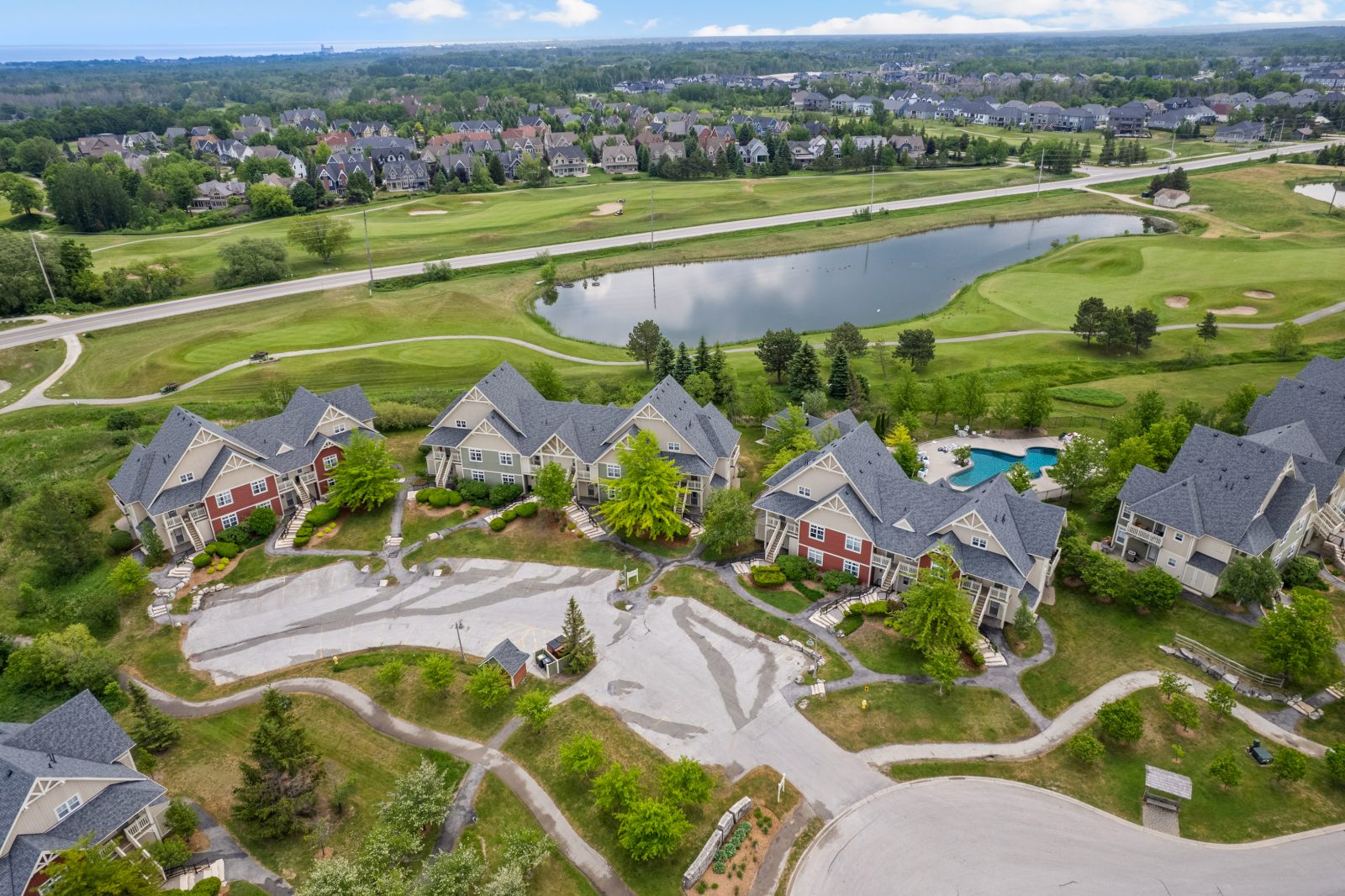 122 - 125 FAIRWAY COURT